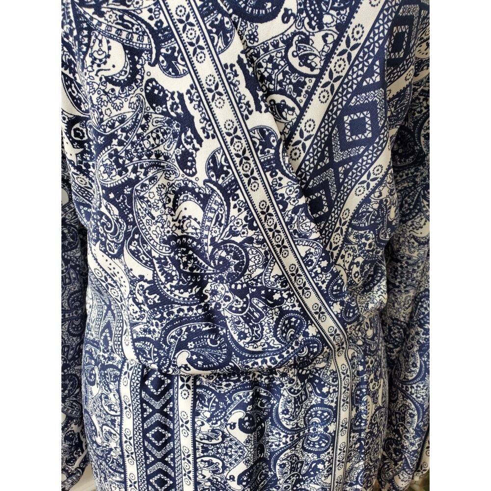 Charlotte Russe Womens Blue White Paisley Long Sleeve V-Neck Knee Length Dress L - Picture 3 of 15